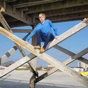 Meet your Posher, Cody